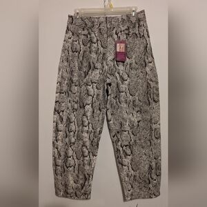 Loveimgs Barrel Leg Women's Medium Snake Print Gray Boutique New
